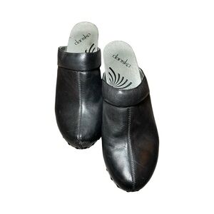 Dansko Women's Black Clogs Sz 40 Leather Wood Cottagecore Y2K Boho Ugly Chic